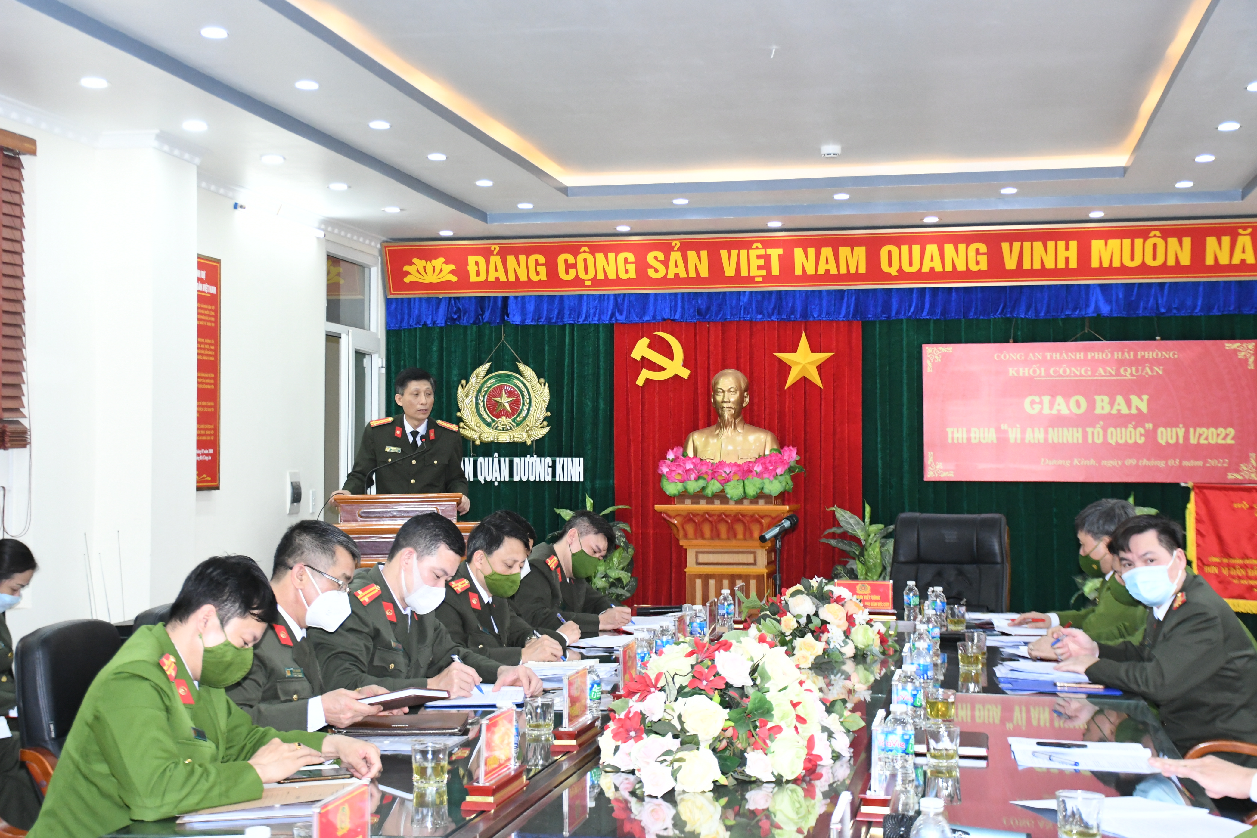 Giao ban thi đua “Vì an ninh Tổ quốc” khối Công an quận quý I – 2022